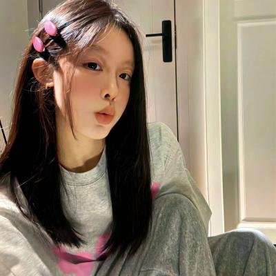 男人女人向前走